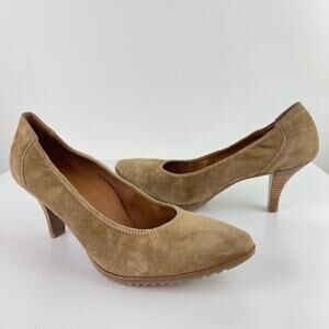 PAUL GREEN Camel Tan Suede Upper Wooden Kitten Heels Almond Toe Size UK 7 US 9.5
